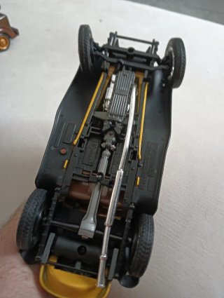 Modellino Auto d'epoca Giallo/Nero