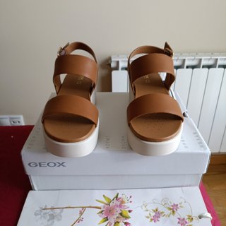 Sandalias Geox Cuña Piel Talla 39 de 129.90€