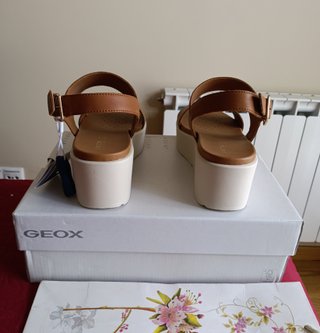 Sandalias Geox Cuña Piel Talla 39 de 129.90€
