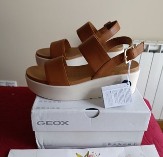 Sandalias Geox Cuña Piel Talla 39 de 129.90€