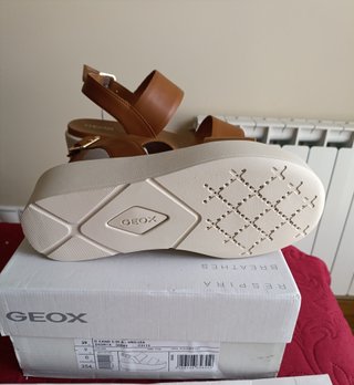 Sandalias Geox Cuña Piel Talla 39 de 129.90€