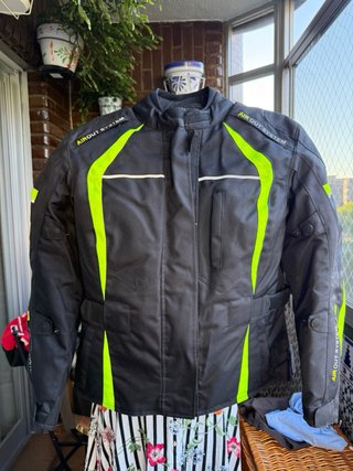 Casco Moto y Chaqueta Mujer Tallas XS (casco) y S