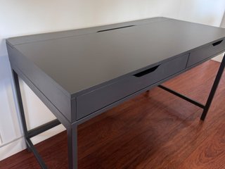 Escritorio IKEA Gris ALEX 132x58
