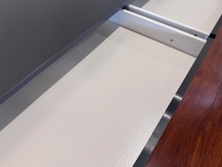 Escritorio IKEA Gris ALEX 132x58