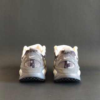 39 - Nike Vomero 18 SE Mujer - Zapatillas running