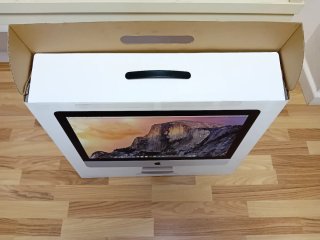 Caja iMac Apple 21,5 pulgadas. Protección interior