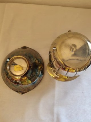 Jarrita y platillo metal plateado
