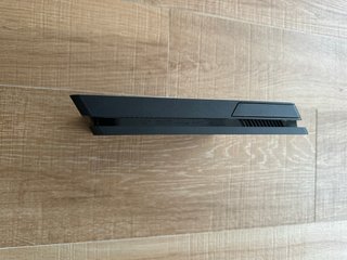 PS4 Negra con Mando y 2 Juegos