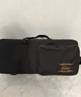 Trompeta Eastar SiB con estuche