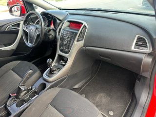 Opel Astra 2012