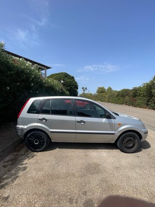 Ford Fusion 2004