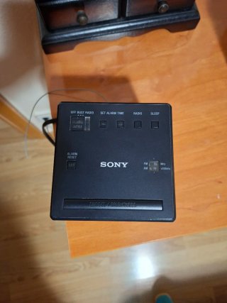 Radio Despertador Sony Negro