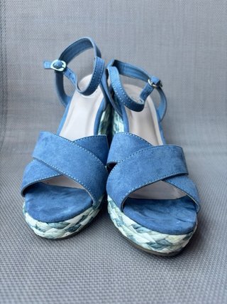 Sandalias cuña azul talla 38