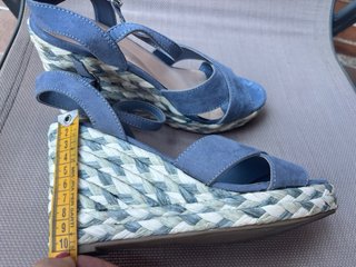 Sandalias cuña azul talla 38