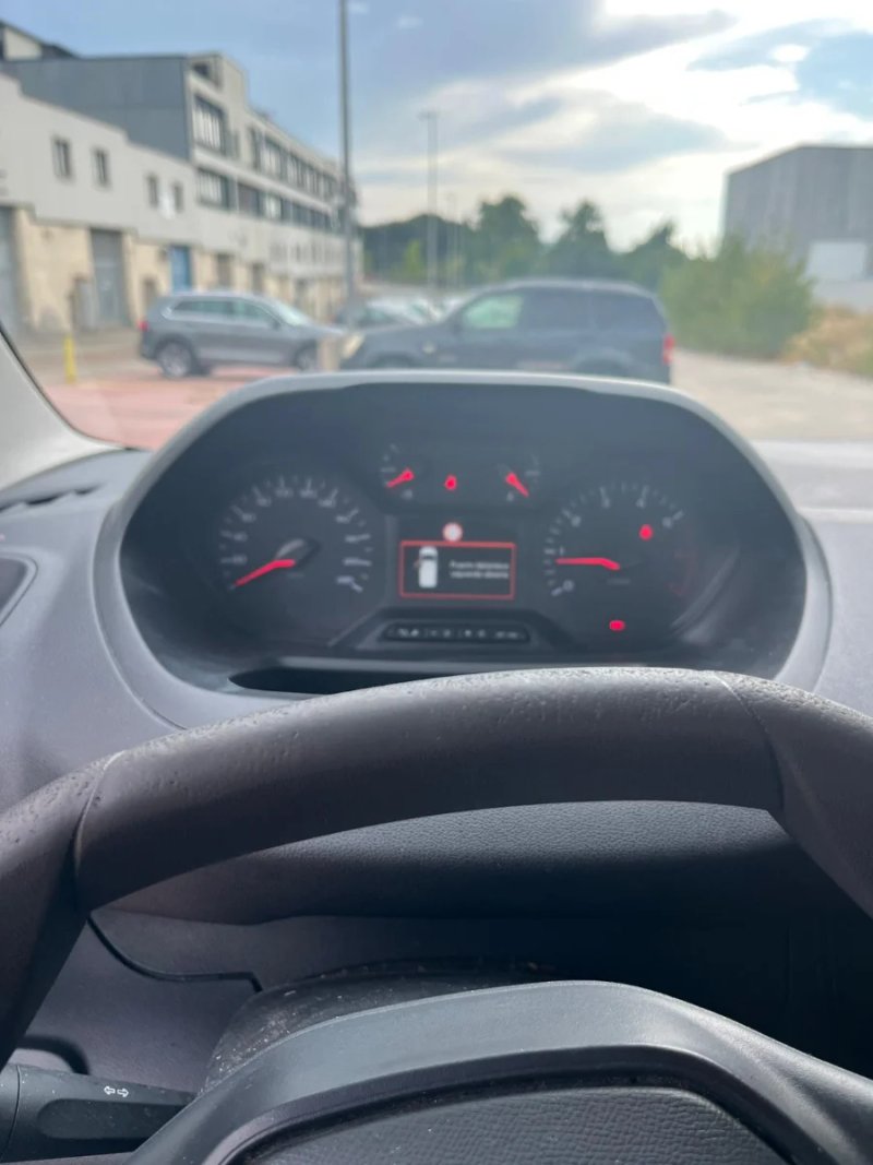 Peugeot e-Rifter 2021, foto 2