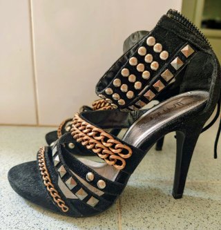 Sandalias Latinas Talla 36 Negro/Dorado