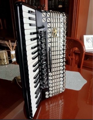 Acordeón Hohner Atlantic IV de Luxe.