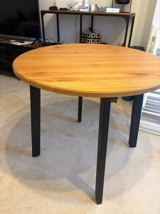 Mesa comedor y 2 sillas plegable