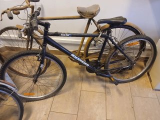Bicicleta Decathlon con cesta