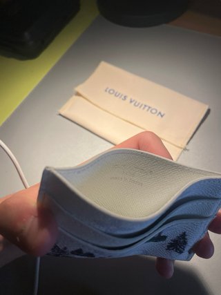 Tarjetero Louis Vuitton Blanco Estampado Invierno