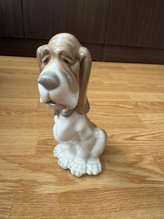 Perro de porcelana NAO