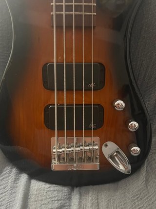 Bajo Warwick Rockbass 5 cuerdas