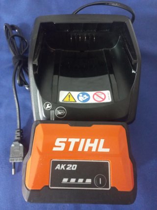 Motosierra y Desbrozadora Stihl
