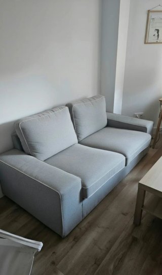 Sofá 2 plazas Ikea gris tela
