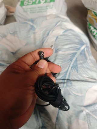 Adaptador de Corriente Asus Negro