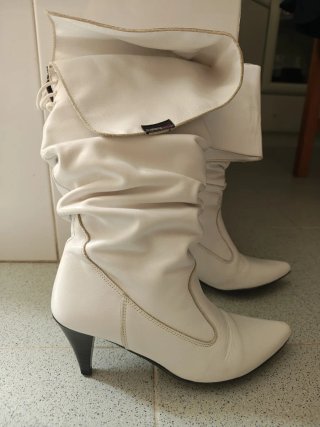 Botas Mustang tacón blancas Talla 36