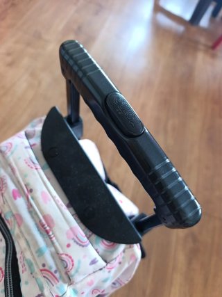 Mochila Totto con ruedas Arco Iris