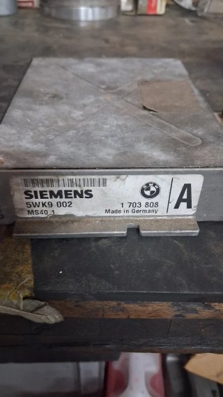 Centralita Siemens 5WK9 002 MS40.1 BMW