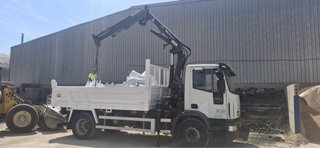 Camión grúa basculante Iveco Eurocargo