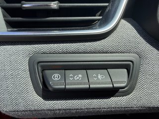 CUOTA 240€ - Renault Clio 2025 techno EcoG 100cv