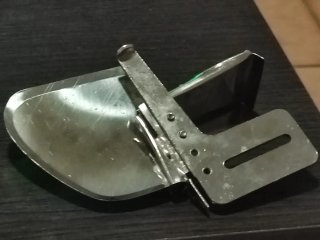 Guía Embudo Fólder Máquina Coser 2010-22