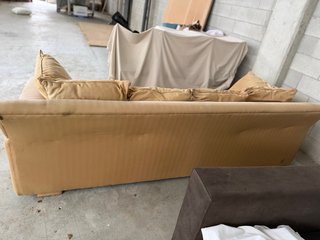 Sofá 90x200. Sirve también como cama.