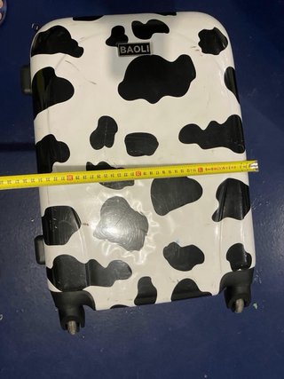 Incluye bolsa regalo Maleta vaca BAOLI 48x20x34,5