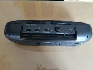 Radio Cassette Sanyo Gris