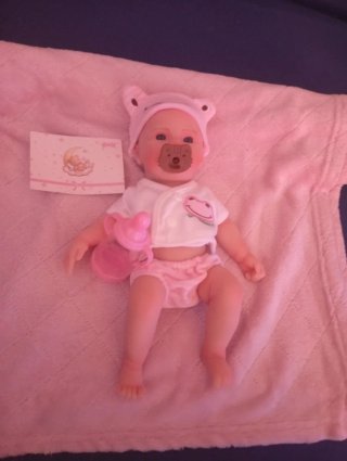 Muñeca bebé silicona suave pintada