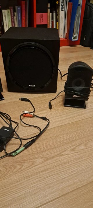 Set Altavoces Trust 2.1 Negro