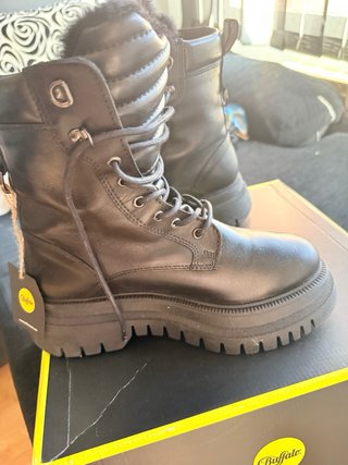 Botas Buffalo Talla 38