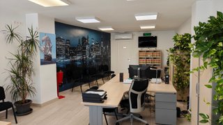 Alquiler local / oficina reformada en Huétor Vega