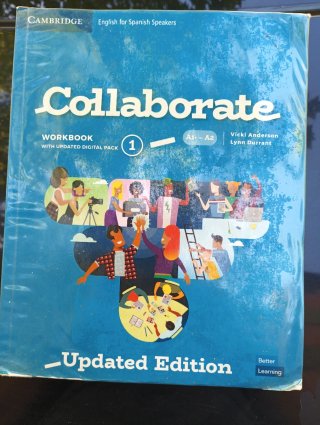 Hola vengo libro de inglés de ejercicios para 3