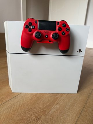 PS4 Blanca + Gran Turismo Sport