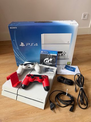 PS4 Blanca + Gran Turismo Sport