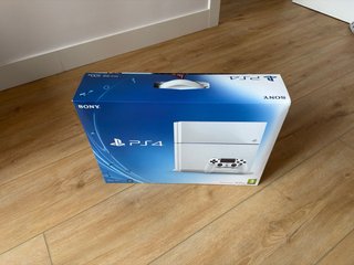 PS4 Blanca + Gran Turismo Sport
