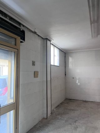 Se alquila amplio trastero de 32 m²
