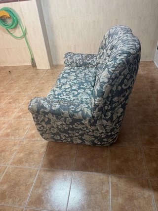 Sofá de 2 plazas tapizado