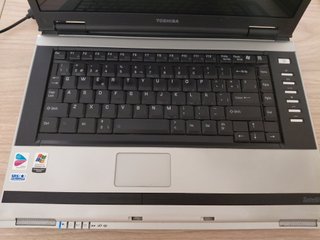 Toshiba Satellite M70-308 + 2 Baterías