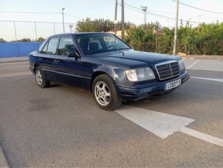 Mercedes-Benz E220 Gasolina Automático 1995